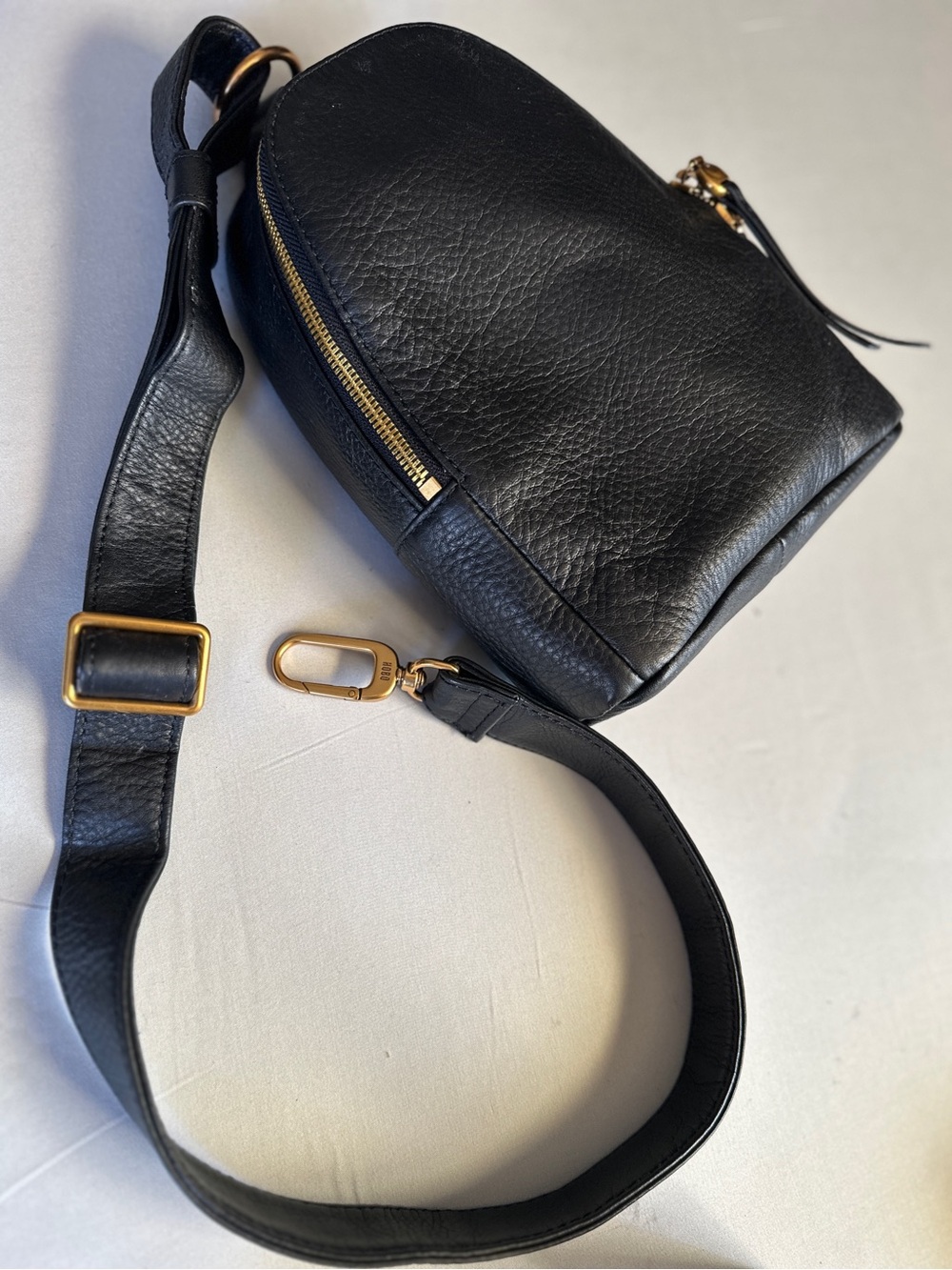 HOBO Fern Soft Black Pebbled Leather Convertible Sling Bag NWOT